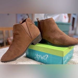 Amazon Essentials Brown Suede Mini Booties